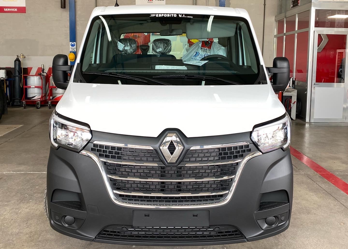 RENAULT MASTER RED EDITION